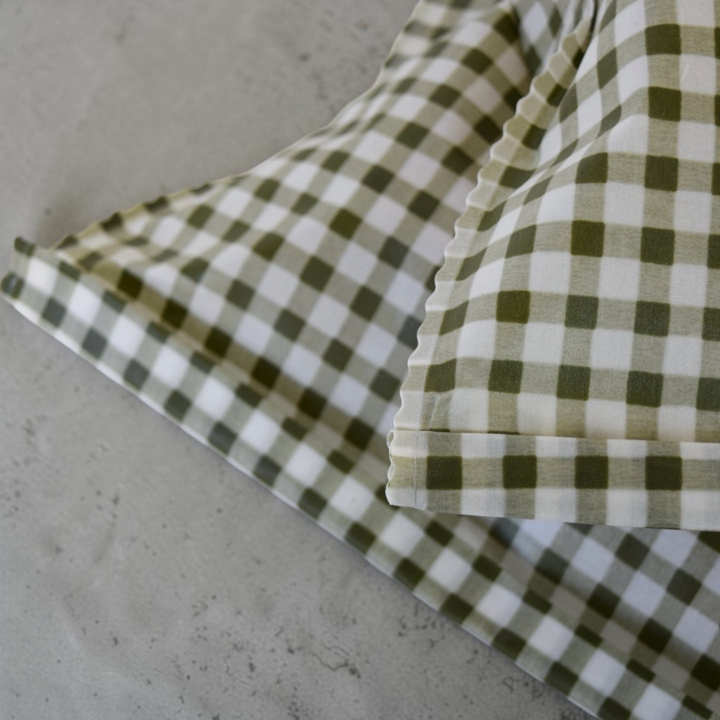 Olive Green Timeless Check Beeswax Bread Bag – Reusable Kitchen Storage