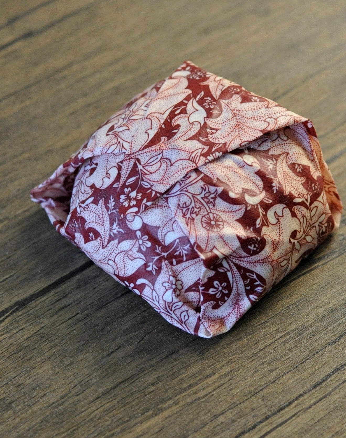 William Morris Beeswax Wrap Theodesia Red (13" or 14"x11")