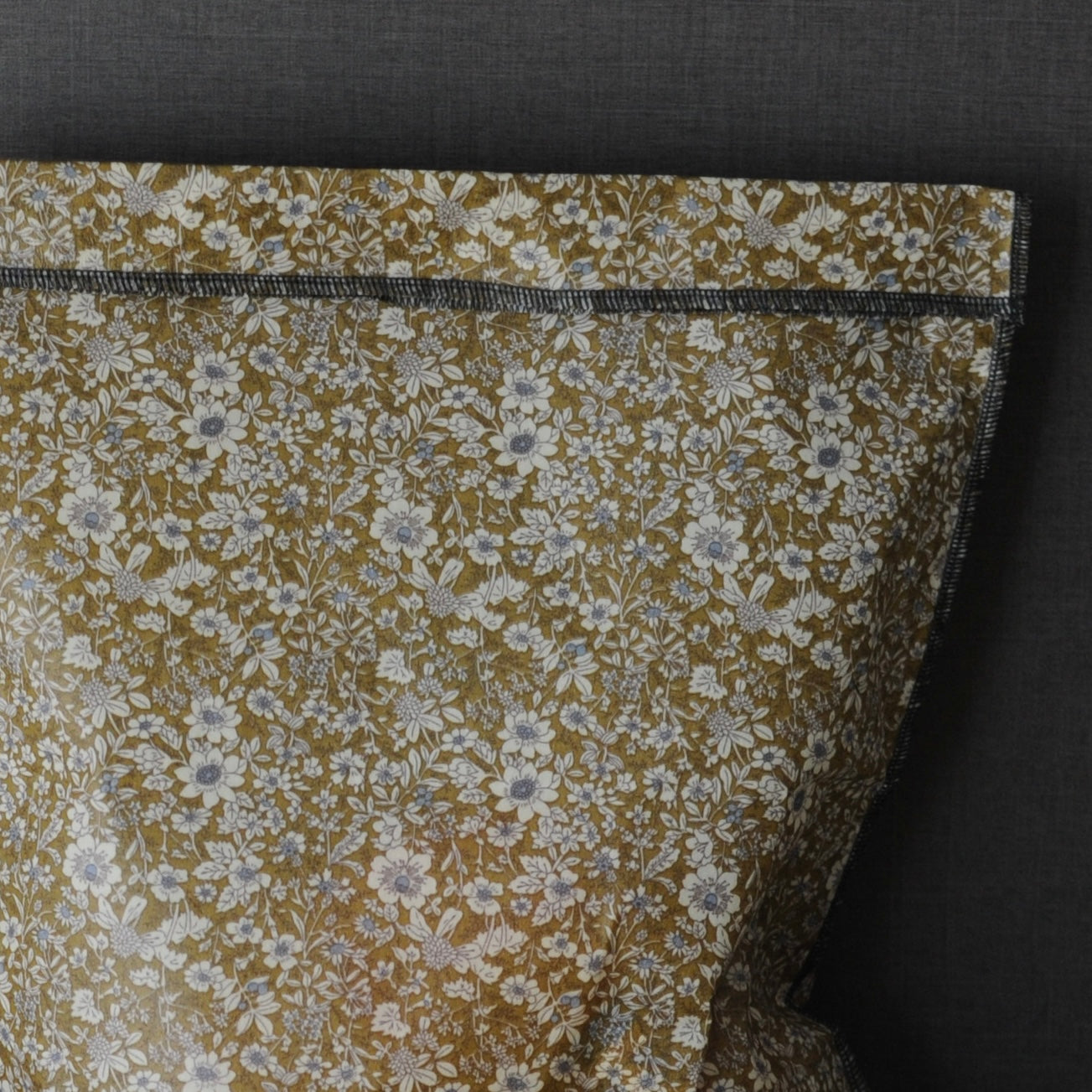 THE Beeswax Bag | Winter Meadow