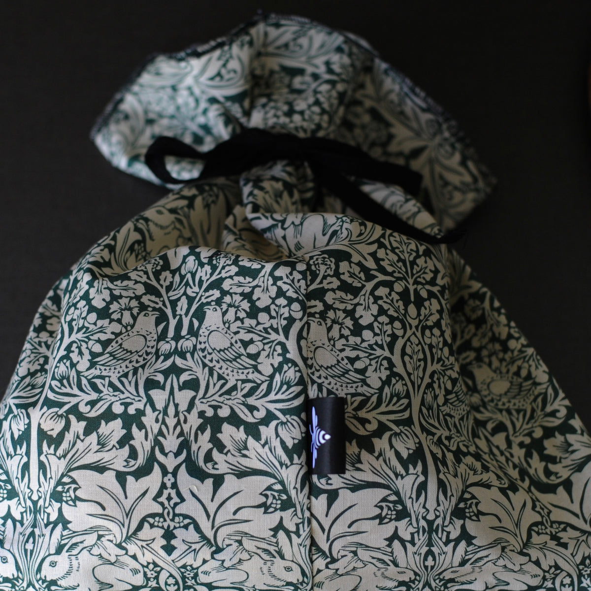 THE William Morris Heritage Cotton Bread Bag | Brother Rabbit Forest Green