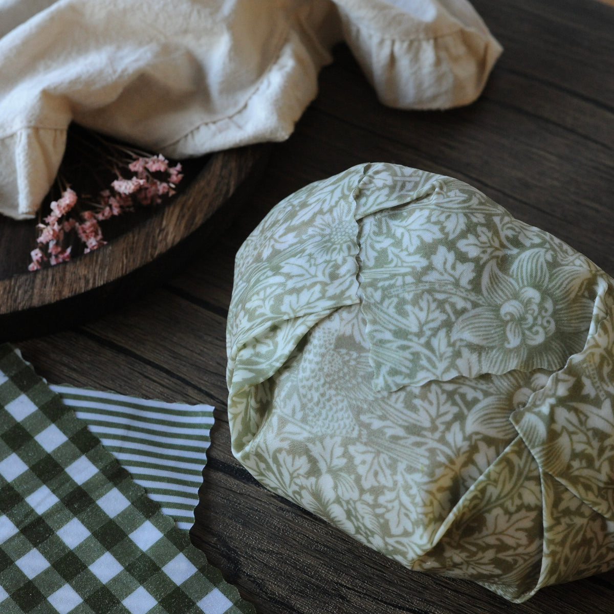 William Morris Strawberry Thief Beeswax Wraps – Green Set of 3
