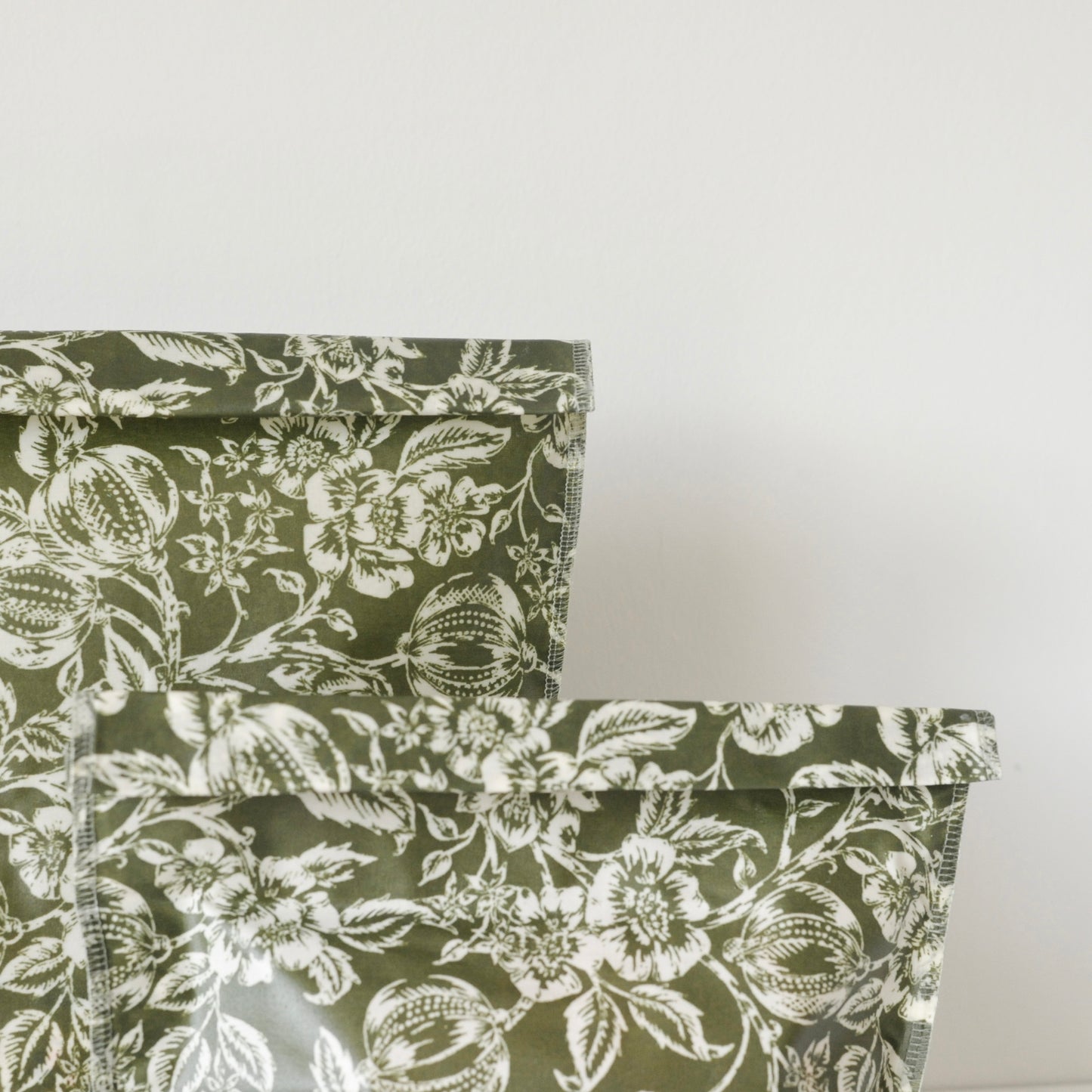 THE Beeswax Bag - Olive Heritage Floral