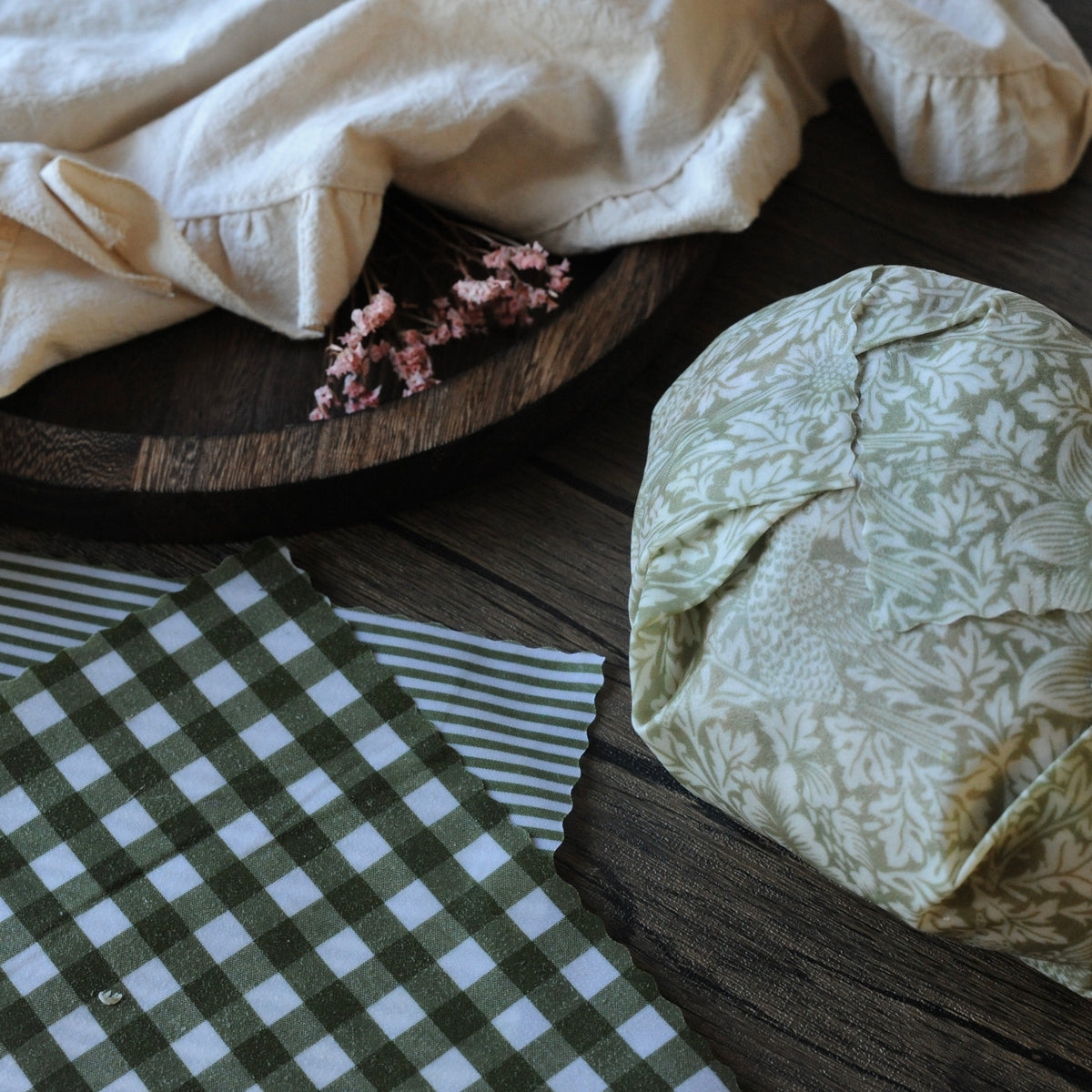 William Morris Strawberry Thief Beeswax Wraps – Green Set of 3