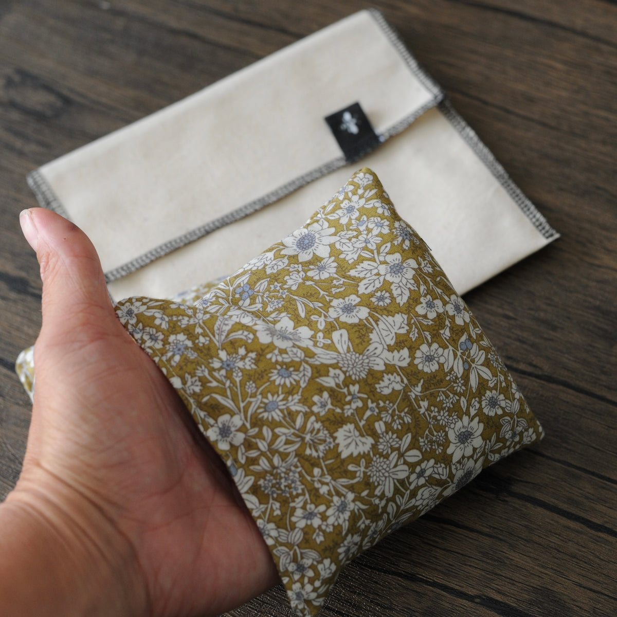 Winter Meadow Comfort Gift Box