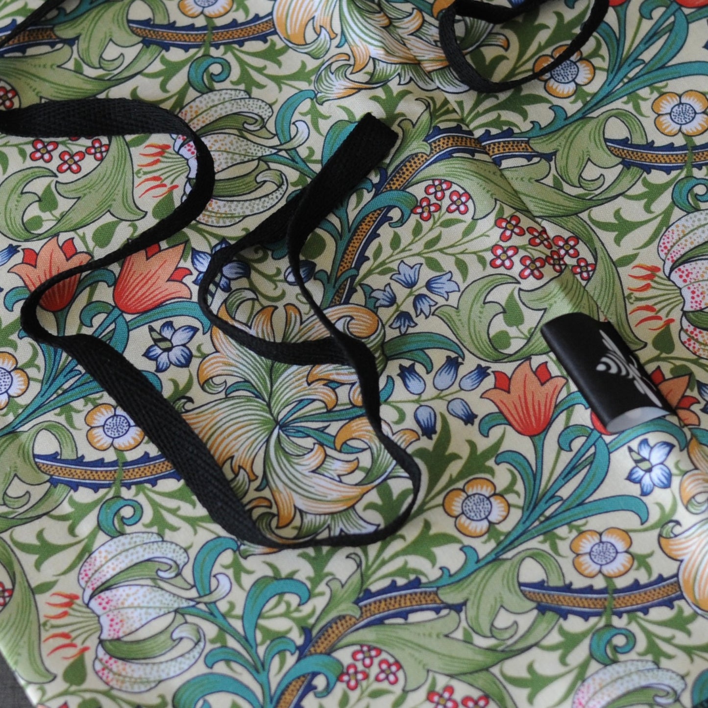 THE William Morris Heritage Cotton Bread Bag | Golden Lily