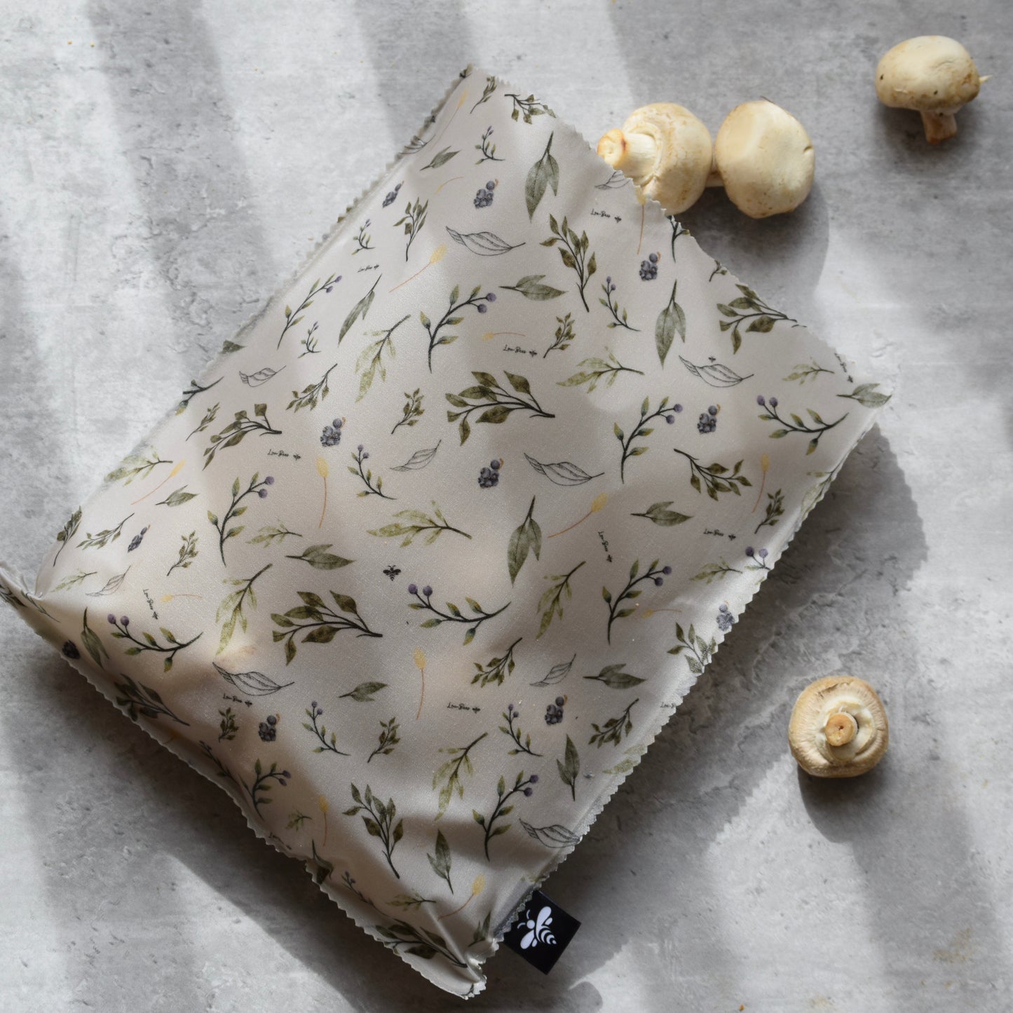 Lou-bees Fallen Leaves Beeswax Wrap Bag