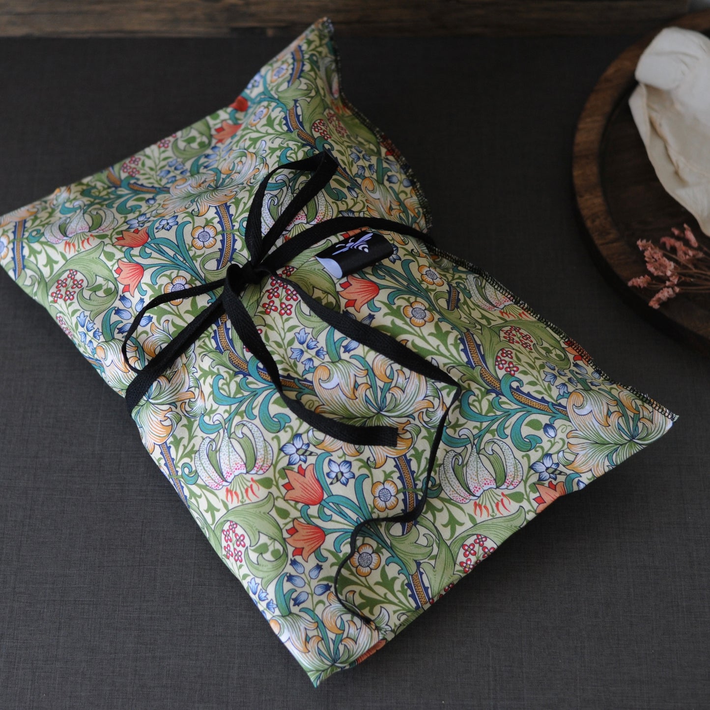 THE William Morris Heritage Cotton Bread Bag | Golden Lily