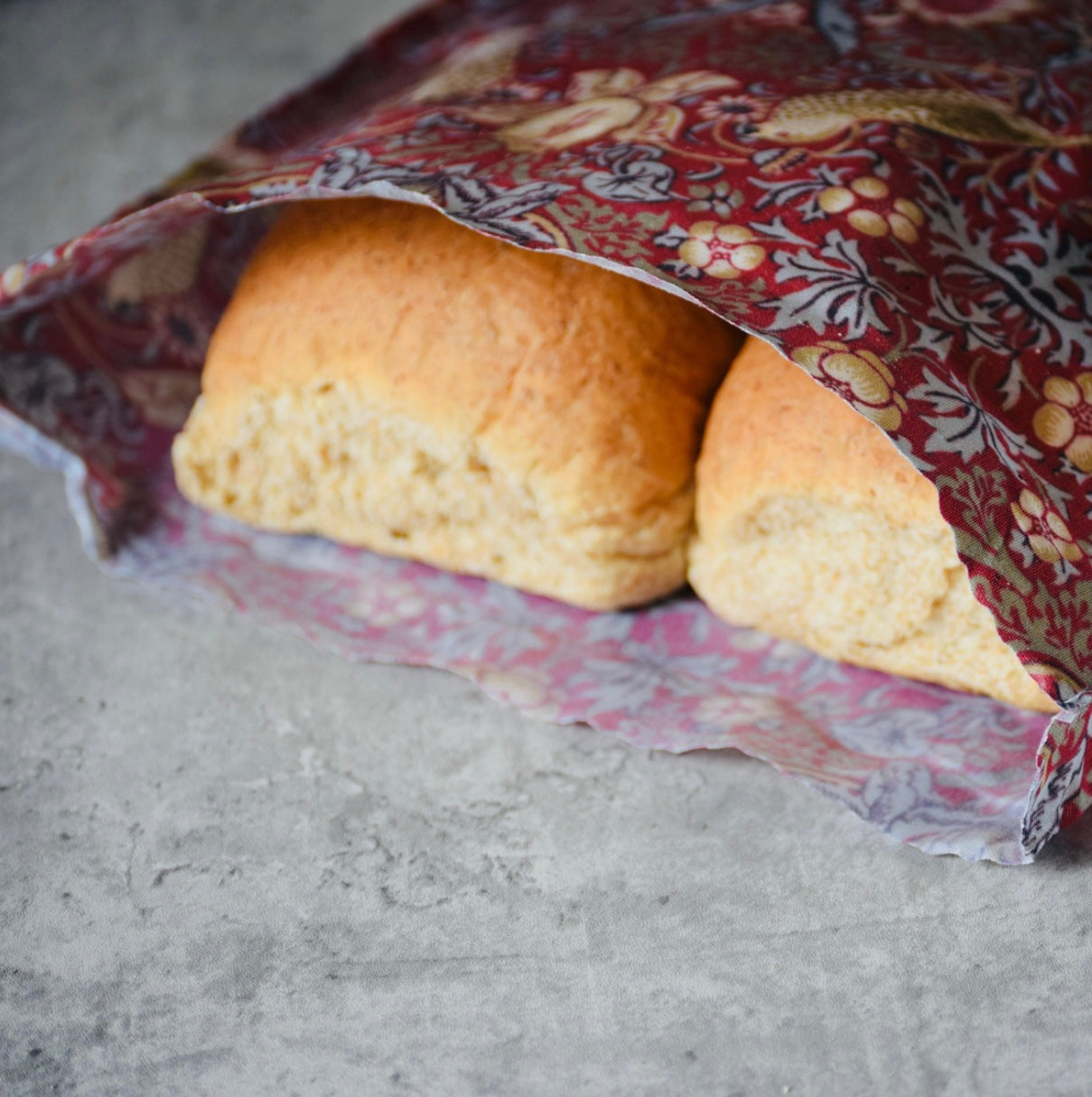 Red William Morris Strawberry Thief Beeswax Bag