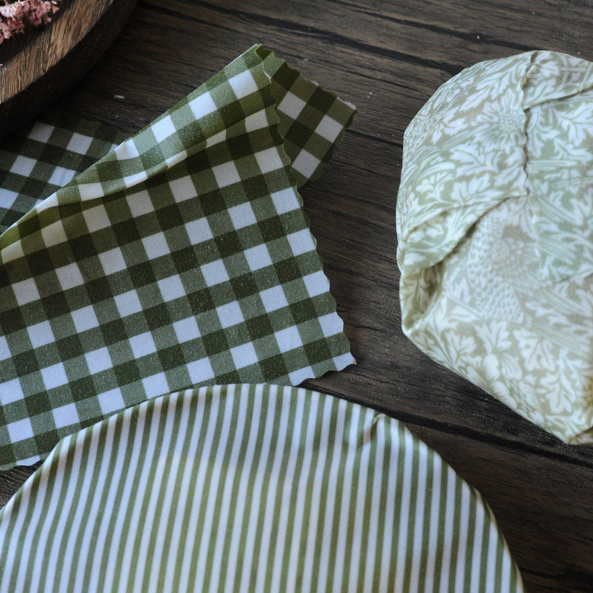 William Morris Strawberry Thief Beeswax Wraps – Green Set of 3