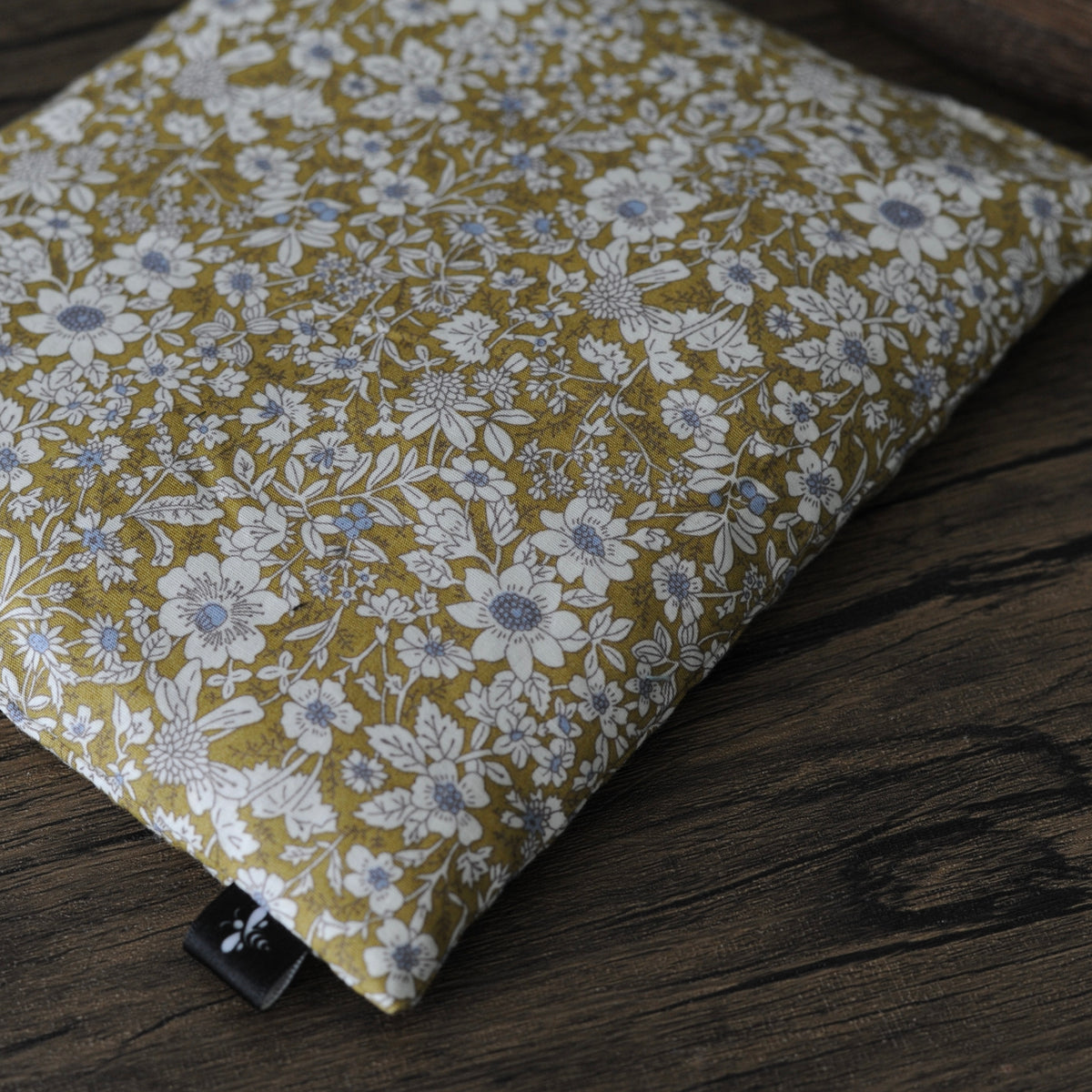 Winter Meadow Comfort Gift Box
